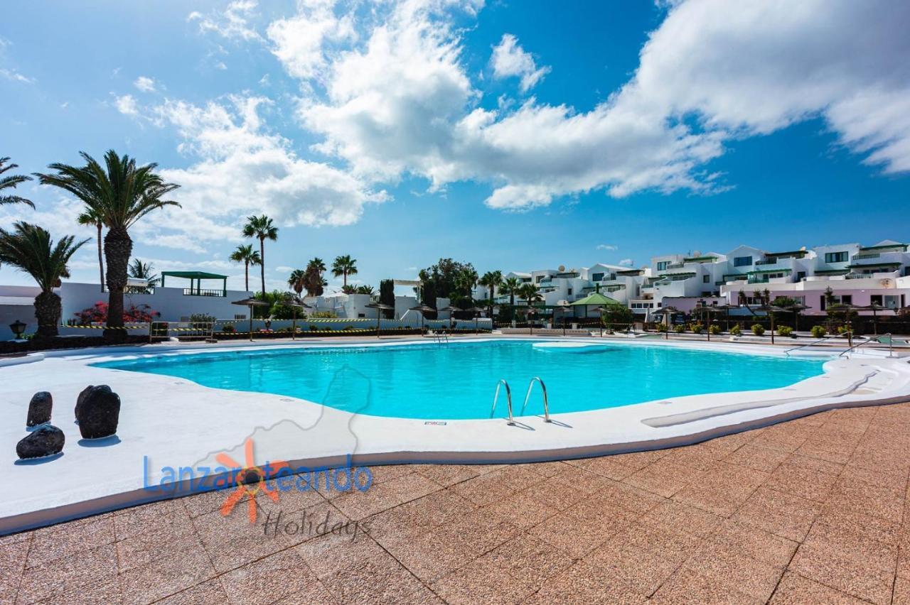 Coronas 48 * Costa Teguise